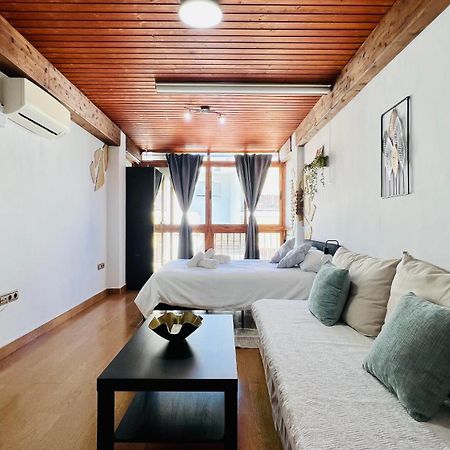 Estudio Buddha En El Centro De Nerja - South Costa Εξωτερικό φωτογραφία