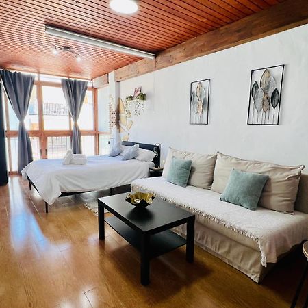 Estudio Buddha En El Centro De Nerja - South Costa Εξωτερικό φωτογραφία