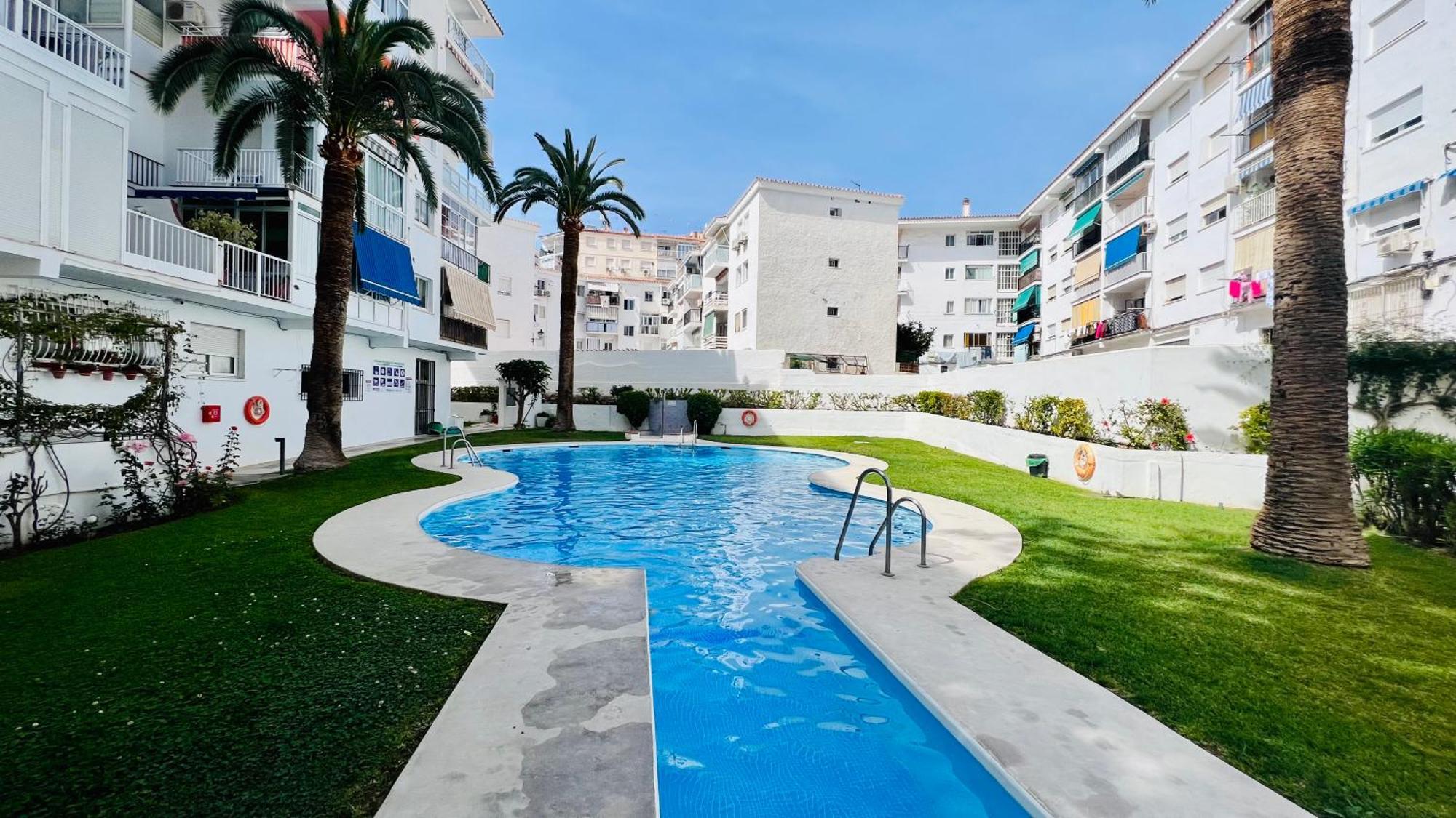 Estudio Buddha En El Centro De Nerja - South Costa Εξωτερικό φωτογραφία