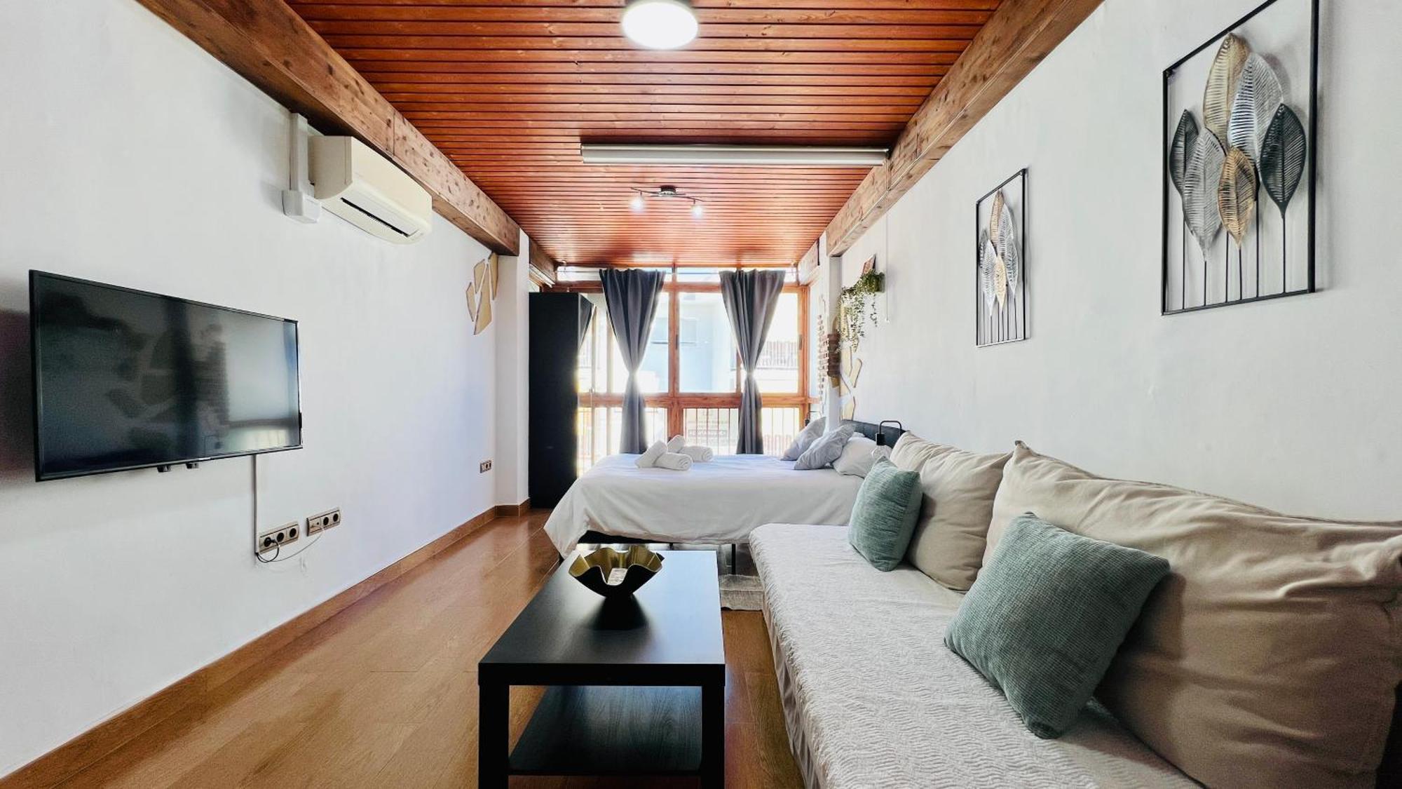 Estudio Buddha En El Centro De Nerja - South Costa Εξωτερικό φωτογραφία