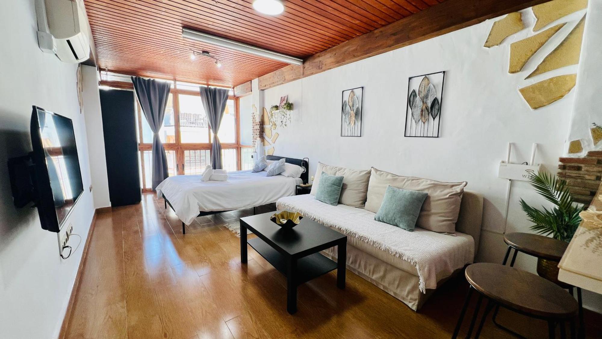 Estudio Buddha En El Centro De Nerja - South Costa Εξωτερικό φωτογραφία